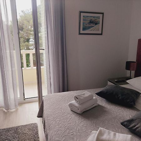 Villa Rosso Baška Voda Cameră foto