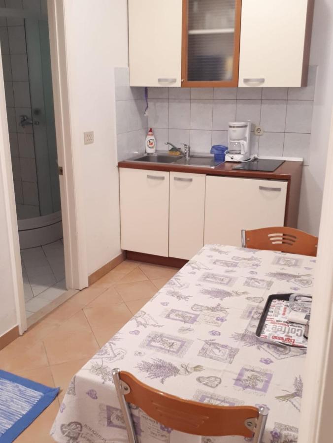 Villa Rosso Baška Voda Exterior foto