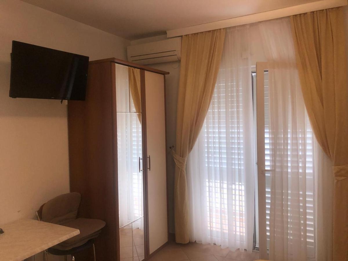 Villa Rosso Baška Voda Exterior foto