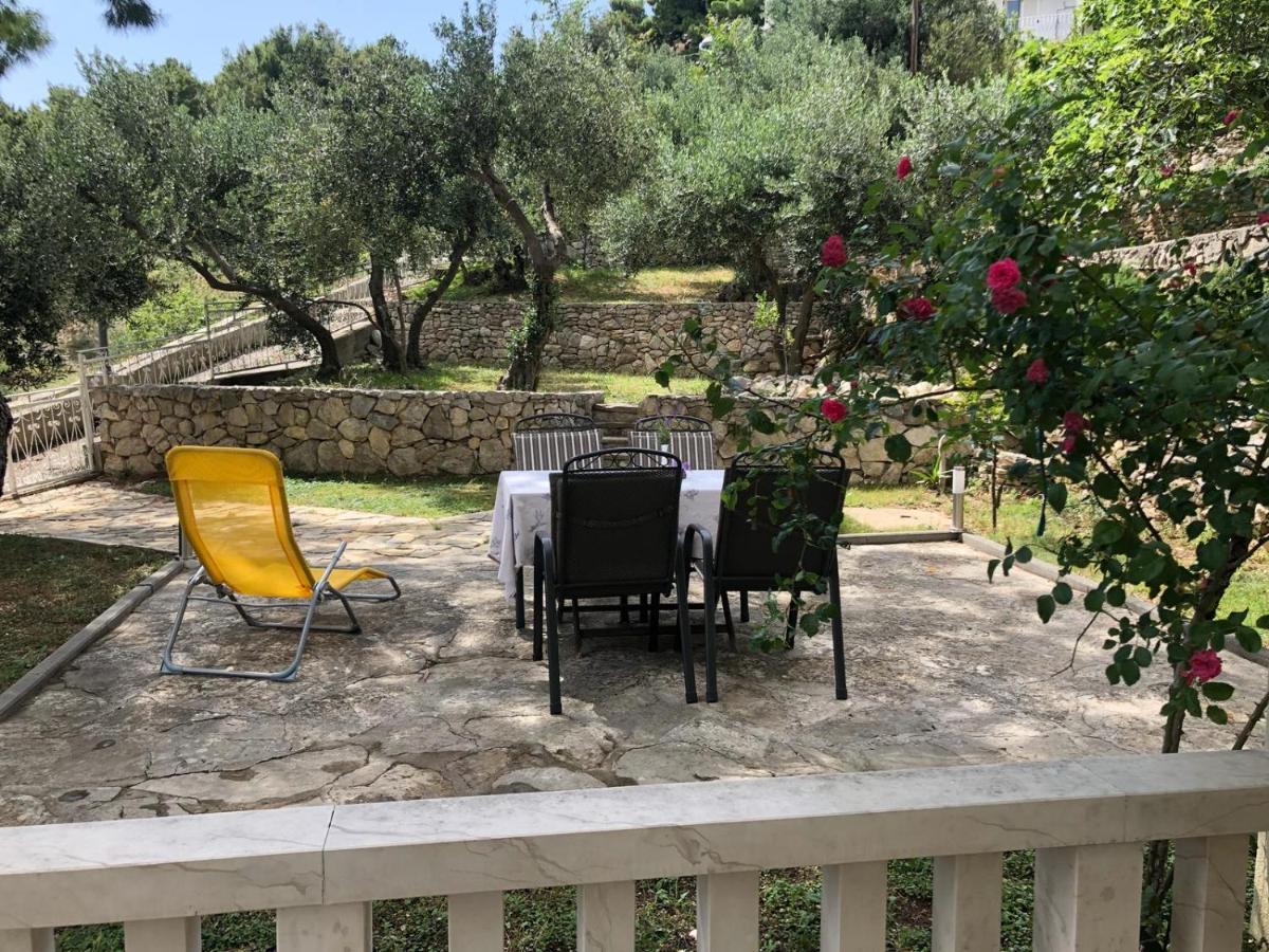 Villa Rosso Baška Voda Exterior foto