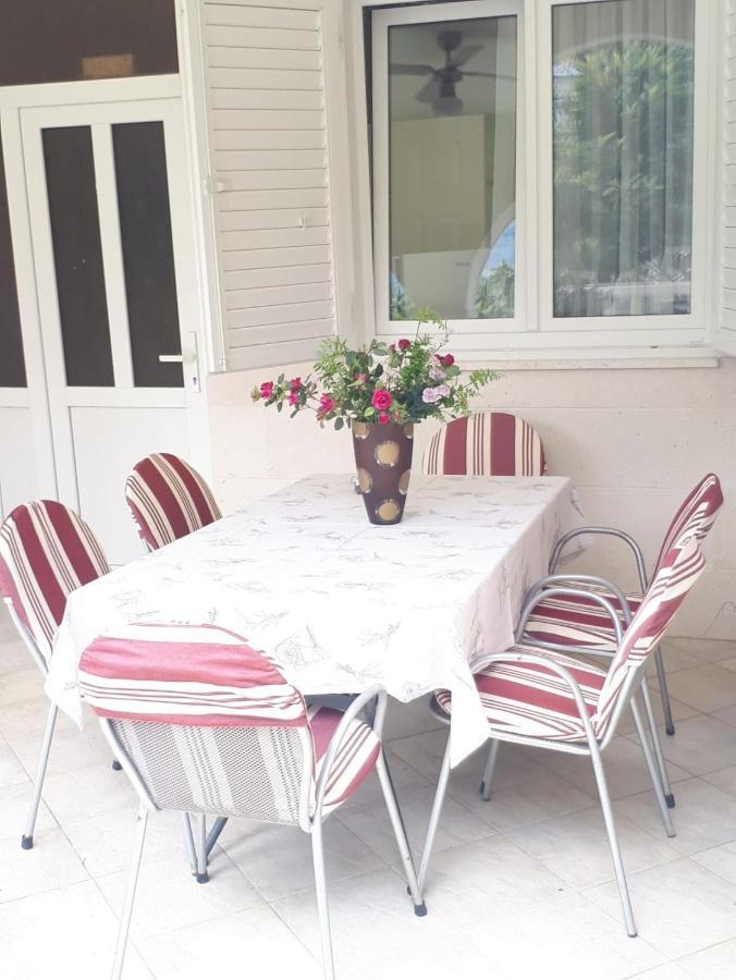 Villa Rosso Baška Voda Exterior foto