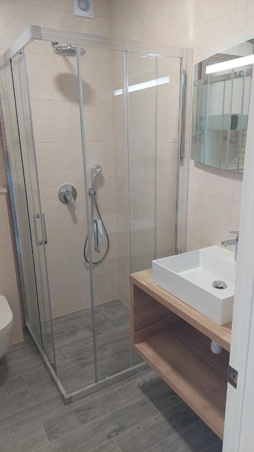 Villa Rosso Baška Voda Cameră foto